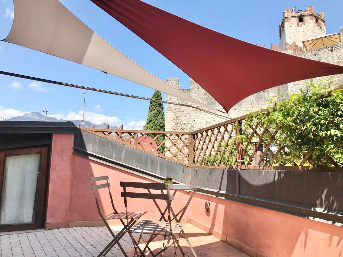 Il Castello Apartment Мальчезине Экстерьер фото