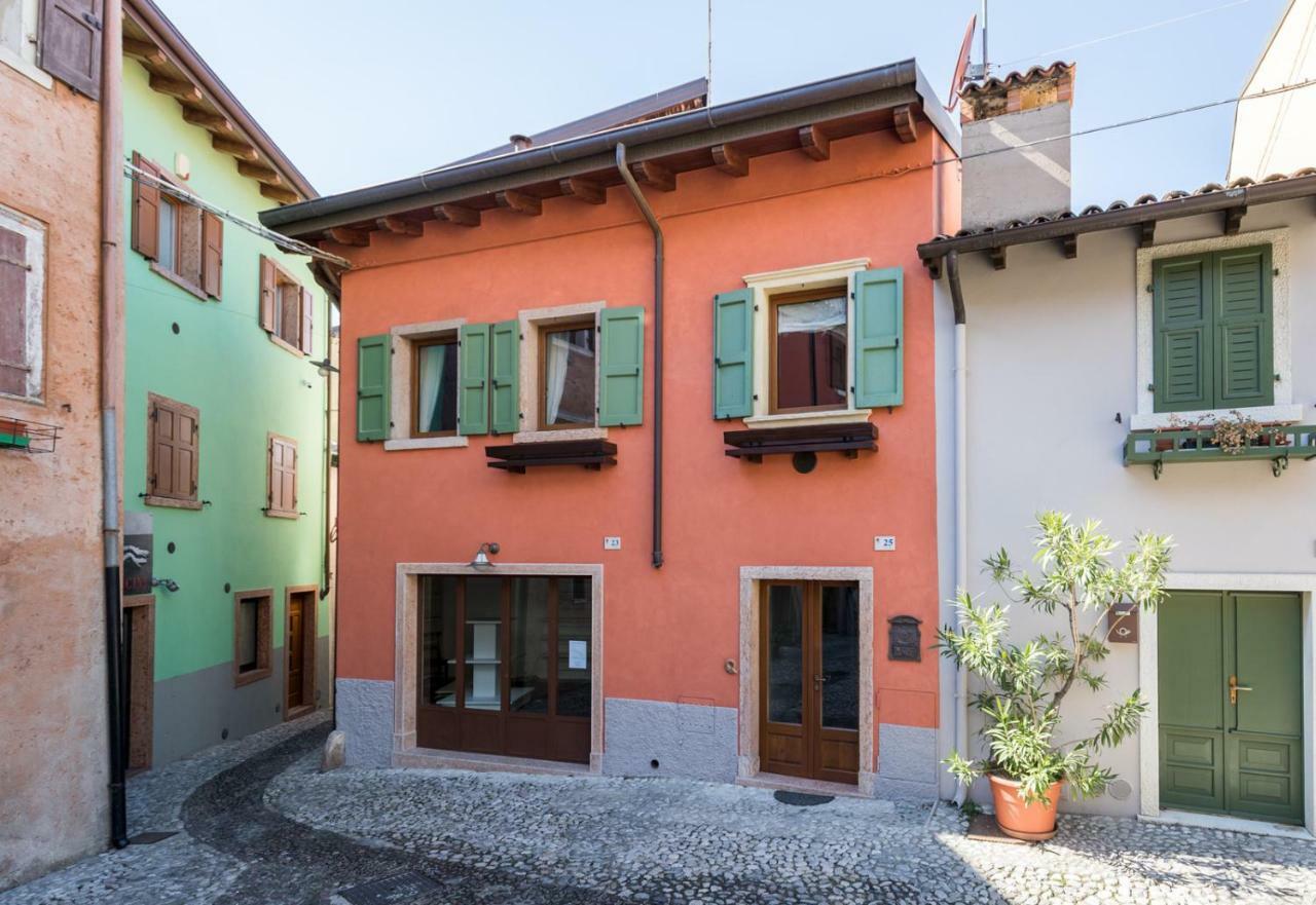 Il Castello Apartment Мальчезине Экстерьер фото